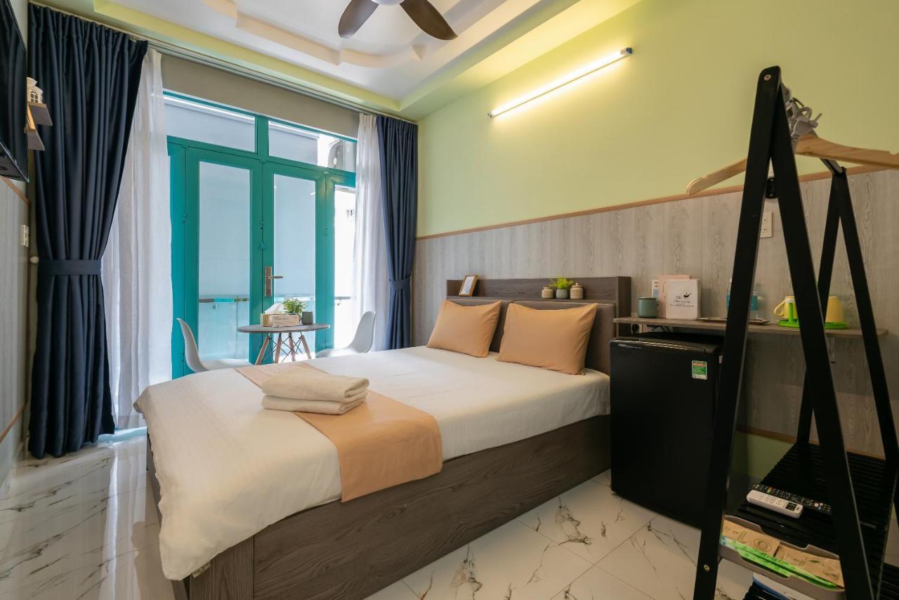 Cozrum Homes - Delightful Corner 2 Ho Chi Minh-staden Exteriör bild