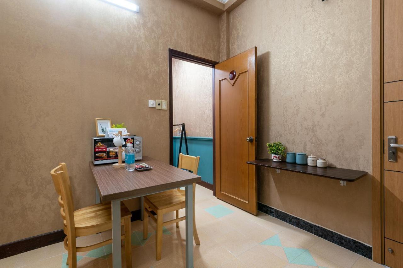 Cozrum Homes - Delightful Corner 2 Ho Chi Minh-staden Exteriör bild