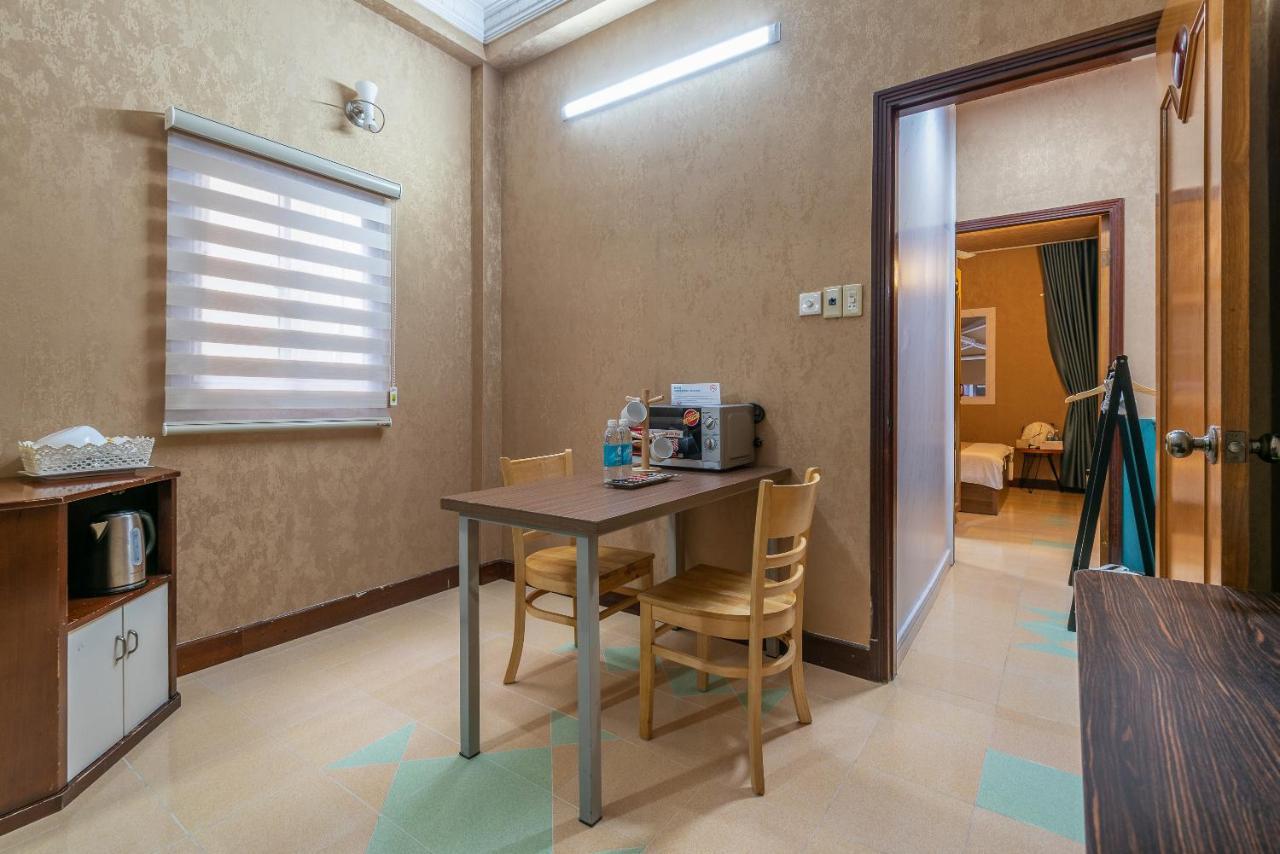 Cozrum Homes - Delightful Corner 2 Ho Chi Minh-staden Exteriör bild
