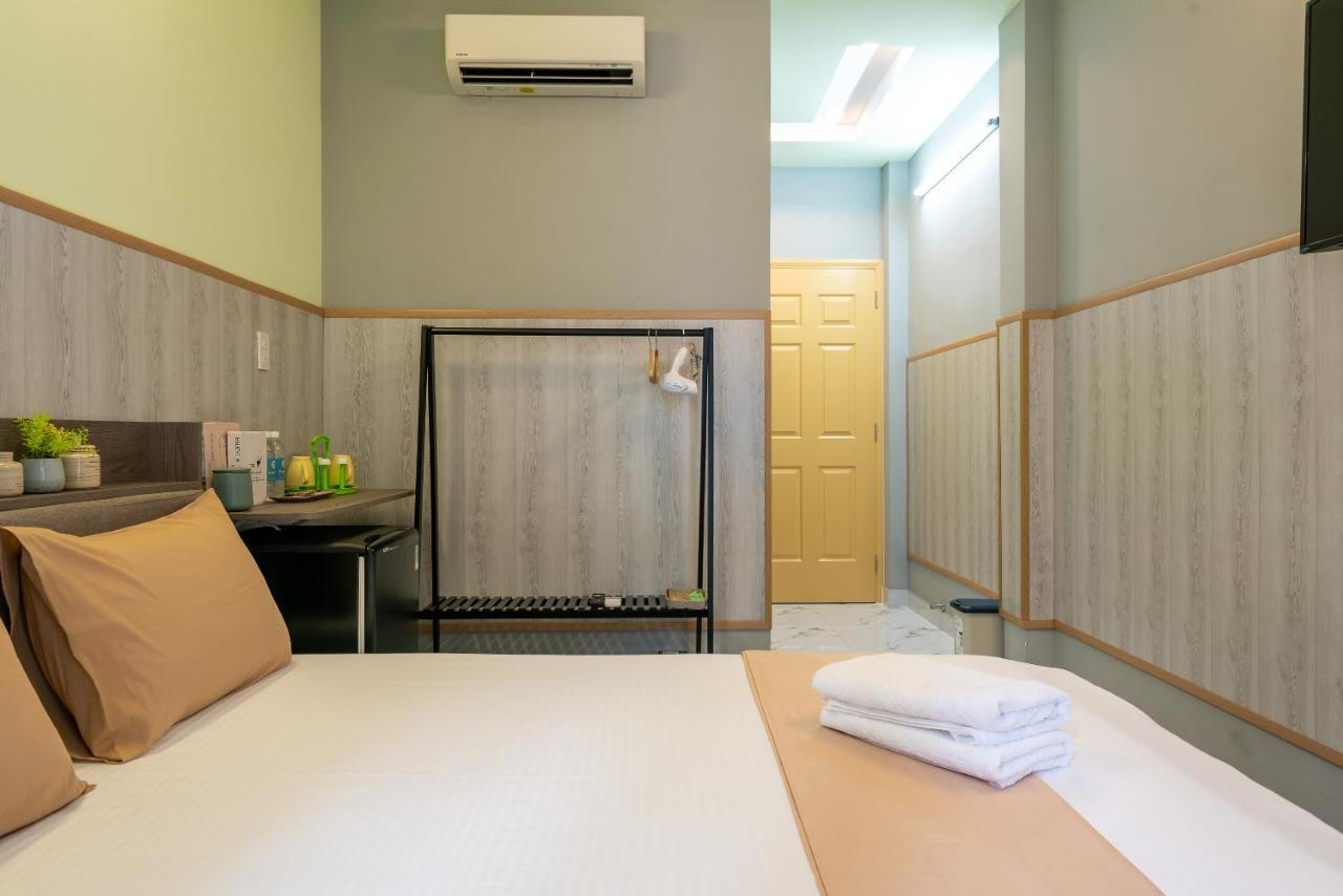 Cozrum Homes - Delightful Corner 2 Ho Chi Minh-staden Exteriör bild